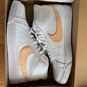 Nike SB high top blazer